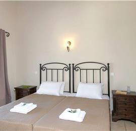 3 bedroom villa with heated pool in Kassiopi, Corfu, sleeps 6